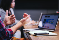 Perhatikan dan Pahami Ide Bisnis Online Simple Ini Saat Memulai Usaha Baru di Tahun 2022