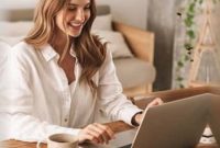 Keyboard Laptop dengan Nyaman untuk Mengetik