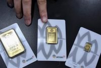 Harga Emas Hari Ini Jatuh! Apa Penyebabnya? Harga Emas Hari Ini Jatuh! Apa Penyebabnya?